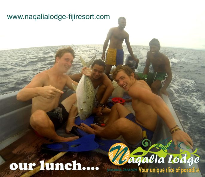 https://www.naqalialodge-fijiresort.com/wp-content/upOctopus resort-fiji-Naqalia Lodge-Yasawa islands-FIJI-trolling-and-sharkS feeding.jpg